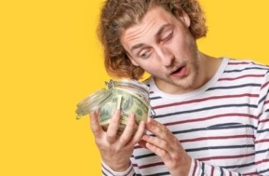 A Mente Acima do Dinheiro: O Impacto das Emoções em sua Vida Financeira